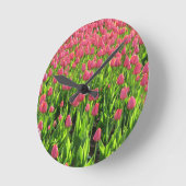ピンクチューリップス畑 ラウンド壁時計 (傾斜)