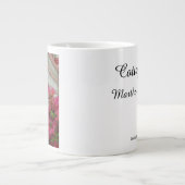 ピンクツツツツツジ – マルタのブドウ畑 ジャンボコーヒーマグカップ (正面)