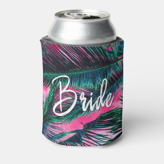 ピンクティール（緑がかった色）熱帯夏のヤシの木の葉 缶クーラー (缶裏面)