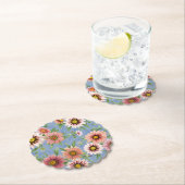 ピンクデイジーオンブルーフローラルパターン ペーパーコースター (インサイチュ)