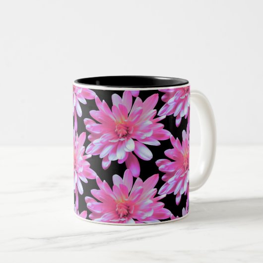 ピンクデイジー模様、ピンク色の花 ツートーンマグカップ (正面右)