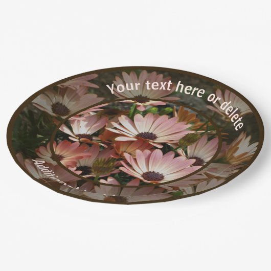 ピンクデイジー花パーソナライズされたパーティー ペーパープレート (アングル)