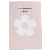 ピンクデイジー誕生日-エレガントフローラパーティー ミディアムペーパーバッグ (裏面)