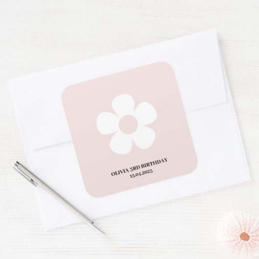 ピンクデイジー誕生日 | パーティーフェイバーラベル スクエアシール (封筒)