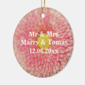 ピンクデイジー、日付の保存オーナメント セラミックオーナメント (左)