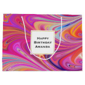 ピンクトリップ（幻覚体験）のようなとオレンジの渦巻形のデザイン誕生日 ラージペーパーバッグ (裏面)