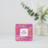 ピンクトリップ(幻覚体験)のようなとオレンジの渦巻形のデザイン スクエア名刺 (スタンド正面)