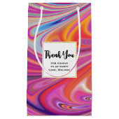 ピンクトリップ（幻覚体験）のようなとオレンジの渦巻形のデザイン スモールペーパーバッグ (正面)