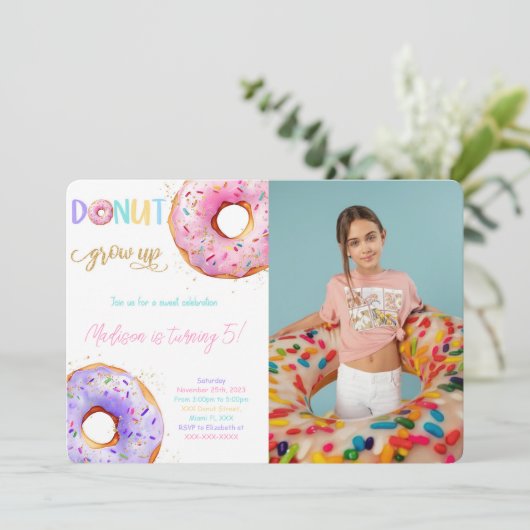 ピンクドーナツ誕生日パーティーの写真 招待状 (スタンド正面)