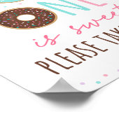 ピンクドーナツ1は甘い誕生日トリートサイン ポスター (角)