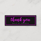 ピンクネオンモダントレンディーヘア爪、 ネイルサロンロイヤリティ スキニー名刺 (正面)