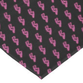 ピンクネオン稲妻ボルトパターン テーブルクロス (アングル)