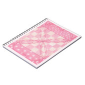 ピンクハートキルト6.5x8.75スパイラルノートブック/ピンク ノートブック (左側)