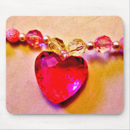 ピンクハートネックレス マウスパッド