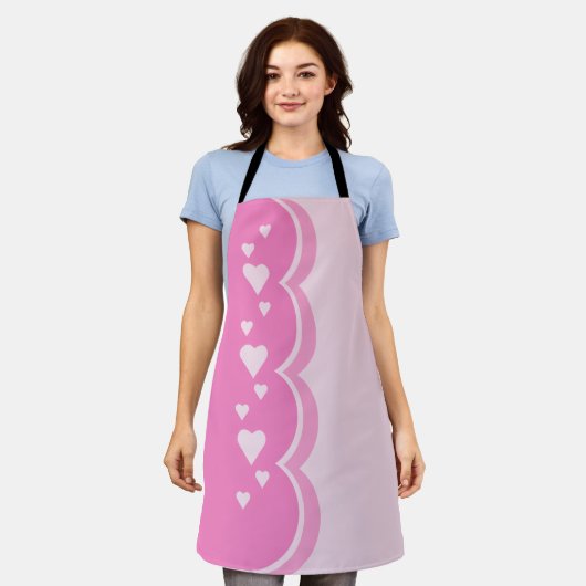 ピンクハート エプロン (着用した状態)