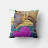 ピンクハート&クリームホース クッション (裏面)