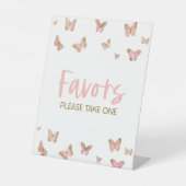 ピンクバタフライパーティーがテーブルの看板を引き立てる 台座サイン (正面)