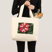ピンクバルサムの花 ラージトートバッグ (正面(商品))