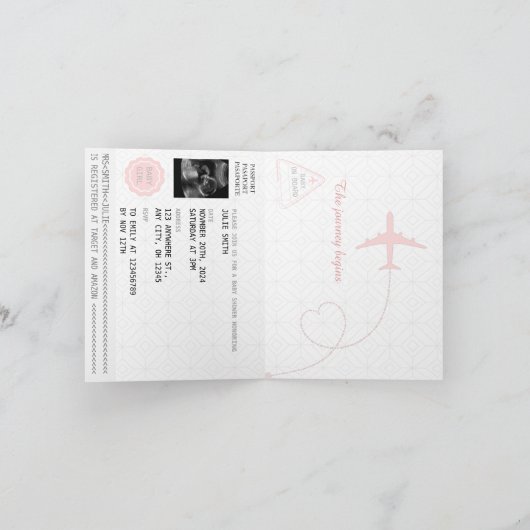 ピンクパスポート旅行女の子ベビーシャワー世界地図 招待状 (内部)