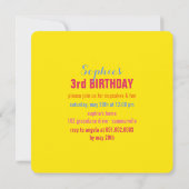 ピンクパッチワークパターン正方形ガールフォト誕生日 招待状 (裏面)