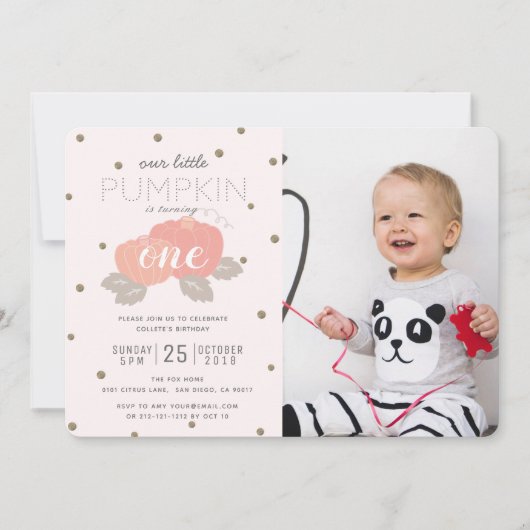 ピンクパンプキンガールフォトファースト誕生日招待状 招待状 (正面)