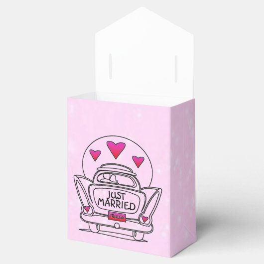 ピンクパーソナライズされたたった今結婚しましたハネムーンカーボックス フェイバーボックス (オープン)