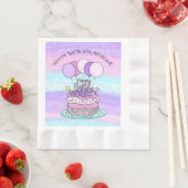 ピンクパーソナライズされたと紫のハッピーバースデー 縁ありランチョンナプキン (インサイチュ)