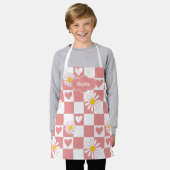 ピンクパーソナライズされたのエプ市松模様にロン エプロン (着用した状態)