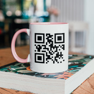 ピンクパーソナライズされたのハンドル付きQRコードマグ マグカップ