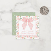 ピンクパーソナライズされたの弓フローラ女の子のギフトエンクロージャ ノートカード (正面/裏面インサイチュ)