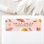 ピンクパーソナライズされたの揚げ卵とベーコン柄 ラベル (インサイチュ)