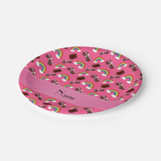 ピンクパーソナライズされたの消防車の名前をrainbow ペーパープレート (アングル)