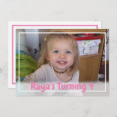 ピンクパーソナライズされたガールの写真誕生日 招待状 (正面/裏面)