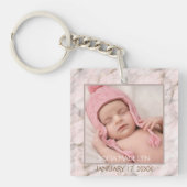 ピンクパーソナライズされたクエレガントグレイ大理石パターン キーホルダー (正面)