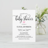 ピンクパーソナライズされたハートホワイトガールベビーシャワー 招待状 (スタンド正面)
