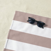 ピンクパーソナライズされたバチェロレッテ週末 ビーチタオル (インサイチュ)