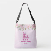 ピンクパーソナライズされたフローラドンナースクロスボディバッグ クロスボディバッグ (裏面)