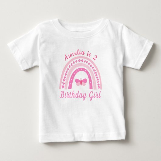 ピンクパーソナライズされたボホレインボー誕生日名&エージ ベビーTシャツ (正面)