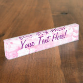 ピンクパーソナライズされた色のハッピークラウド デスクネームプレート (側面)