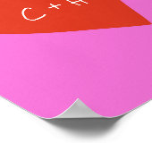 ピンクパーソナライズされた赤いハートラブカップルイニシャル ポスター (角)