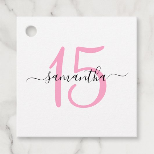 ピンクパーソナライズされた15誕生日 フェイバータグ (正面)