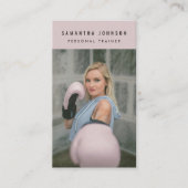 ピンクパーソナルガールトレーナーフィットネス写真QRコード 名刺 (正面)