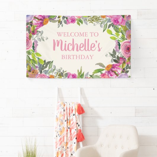 ピンクパープルウォーターカラーワイルドフラワー誕生日へようこそ 横断幕 (インサイチュ)