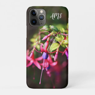 ピンクパープルカラフル明るい赤紫色フラワーイニシャル iPhone 11 PROケース