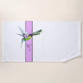 ピンクパープルハミングバードモノグラムイニシャル ビーチタオル (正面)