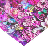 ピンクパープルブルーティール（緑がかった色）ホワイトガーデンフラワーズファンタジー ショートテーブルランナー (コーナー)