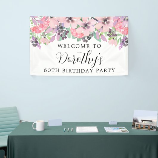 ピンクパープルワイルドフラワー60誕生日へようこそ 横断幕 (トレードショー)