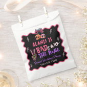 ピンクパープル悪い2ボーン2番目の誕生日パーティー フェイバーバッグ (クリップ留めされた状態)