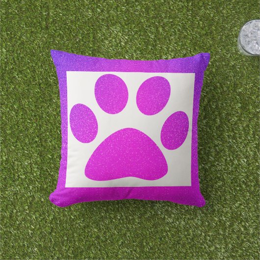 ピンクパープル肉球グリッターオンブレキュートギフト アウトドアクッション (芝生)