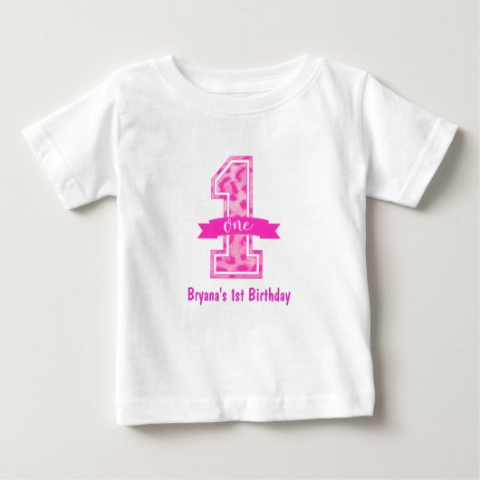 ピンクヒョウプリントワンバースデーカスタム ベビーTシャツ (正面)